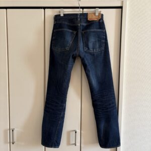 デニム（ジーンズ）の陰干しのメリットとデメリット